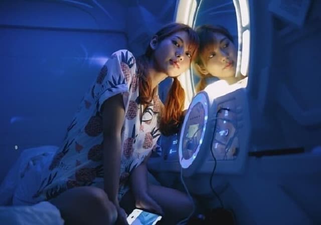 Standard Cabin Single, Women Only - AC/LCD TV Fully Equipped for both Men and Women