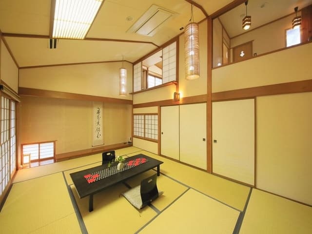 Maisonette Room