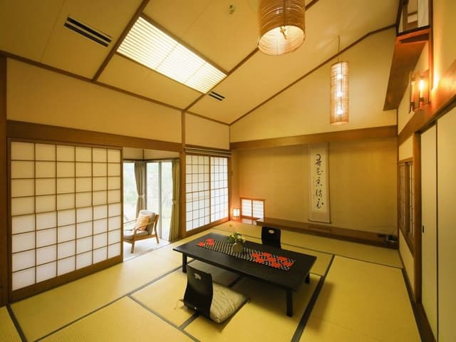 Maisonette Room