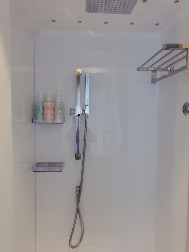 [Non-Smoking] Standard Double Room (Shower Booth)
