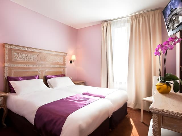 Classic Double Room