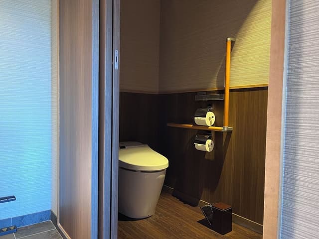 [Mt.Fuji view]  Western Room with private bath