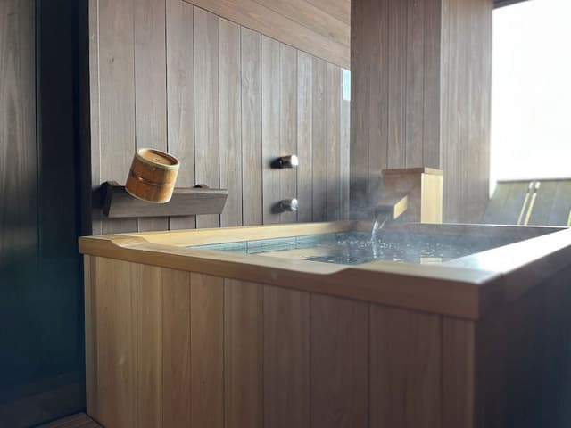 [Mt.Fuji view]  Western Room with private bath