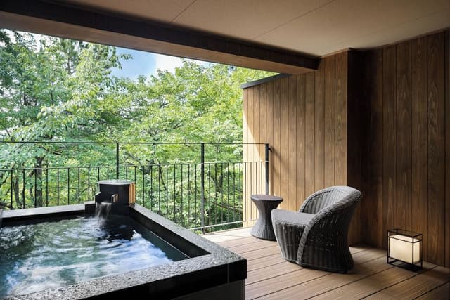 [Garden view] Japanese-Western room with private bath+terrace