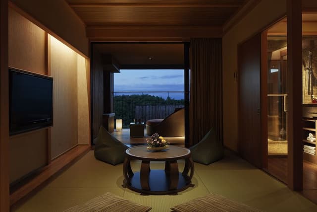 [Mt. Fuji view] Japanese-Western room with private bath+terrace