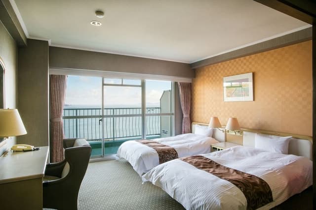 Basic Room, Multiple Beds, Ocean View