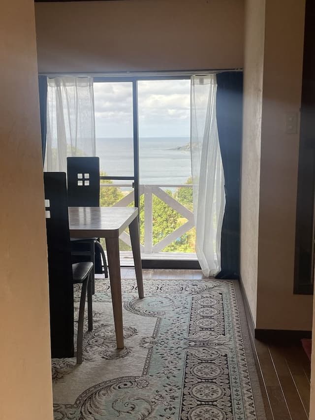 Cottage for 7-12 Guests
