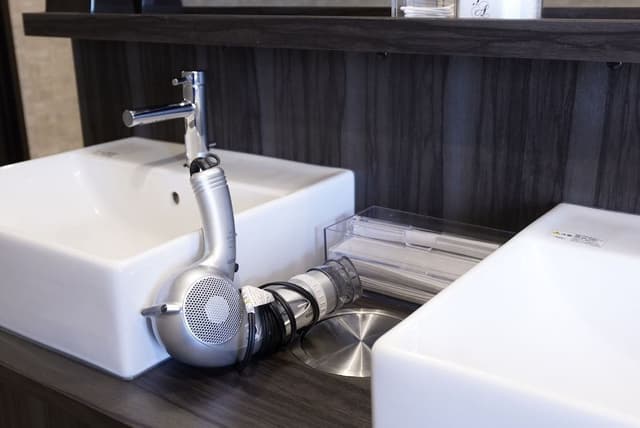 Standard Condo, Men only