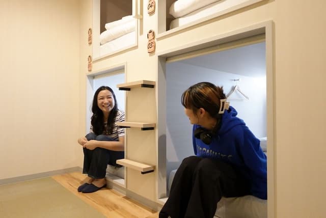 Standard Condo, Women only
