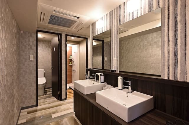 Standard Condo, Men only