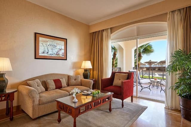 Junior Suite, Queen Bed, Sea view