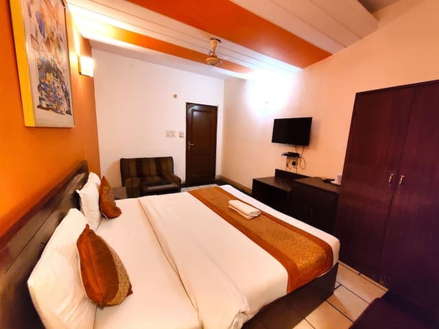 Basic Double or Twin Room, 1 Bedroom