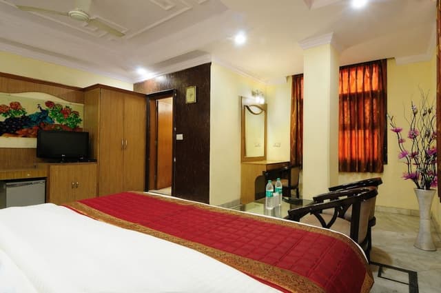 Executive Room