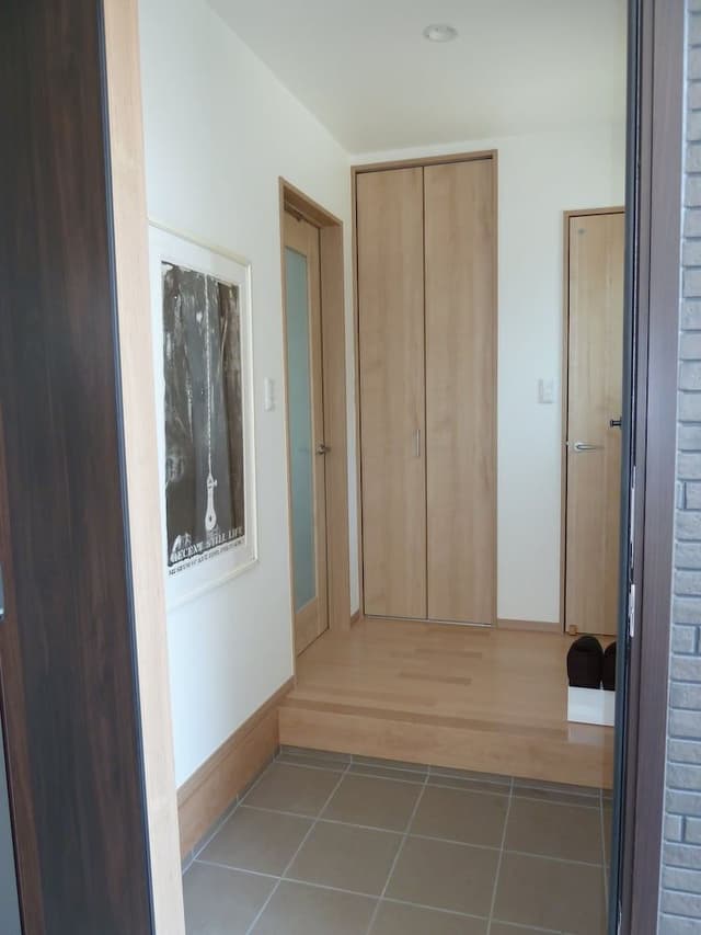 Twin Room B, Shared Bathroom (Nearest Station: JR Funabashi St. / Keisei Funabashi St.)