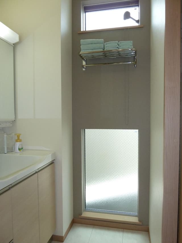 Twin Room B, Shared Bathroom (Nearest Station: JR Funabashi St. / Keisei Funabashi St.)