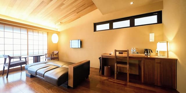 Family Twin Room