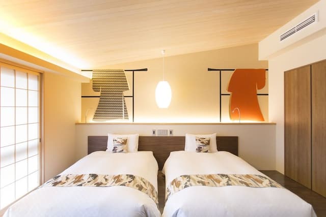 Standard Twin Room