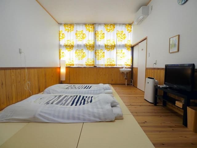 Quadruple Room (with Private External Bathroom)