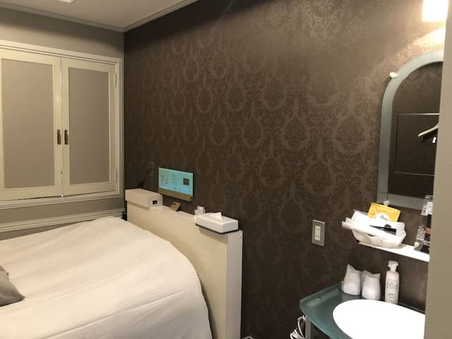 Economy Room