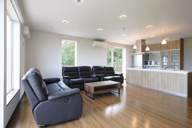 House, 5 Bedrooms, Mountain View