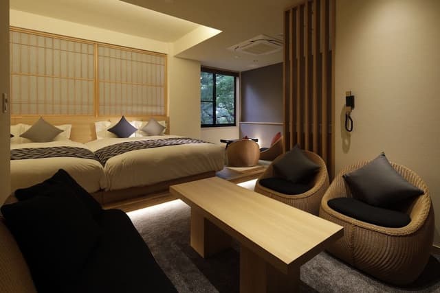 Japanese Western Queen Twin Room Sukiyaki Dinner, Non Smoking