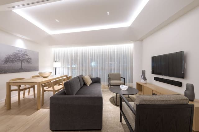 2 Bedroom Suite