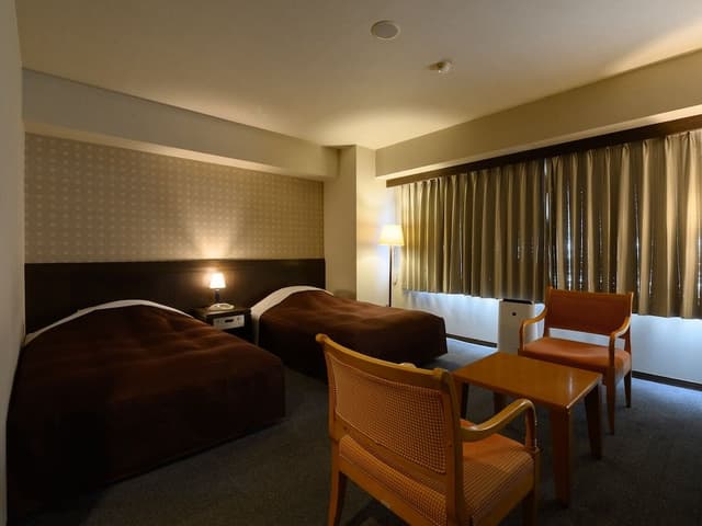 Standard Twin Room, Smoking