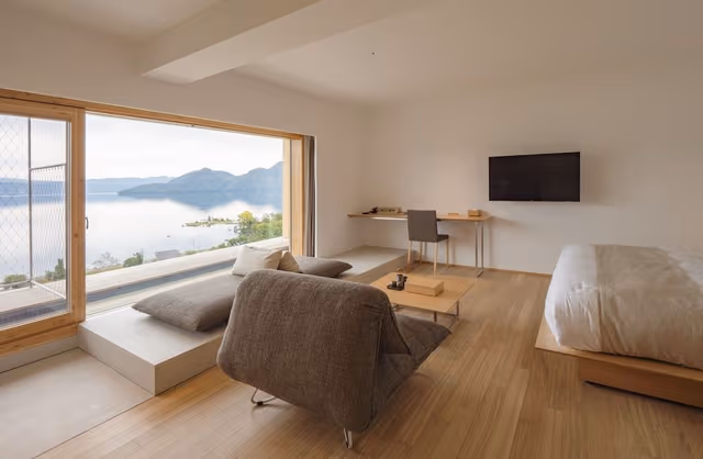 Double Room, 1 King Bed, Lake View