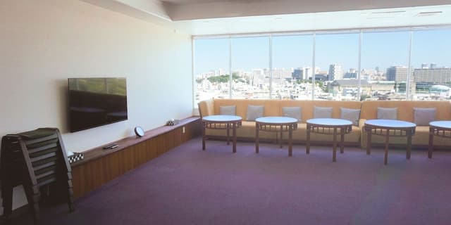 [Top floor Sky Room] Exclusive Ground Floor Rental with Shower Room, Shared Toilet , Non Smoking