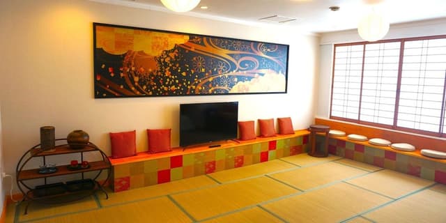 [Top floor Sky Room] Exclusive Ground Floor Rental with Shower Room, Shared Toilet , Non Smoking