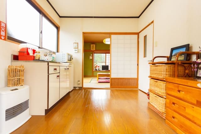 Japanese Style Room for 3 People with Kitchenette and Bathroom