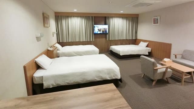 Triple Room - Non-Smoking