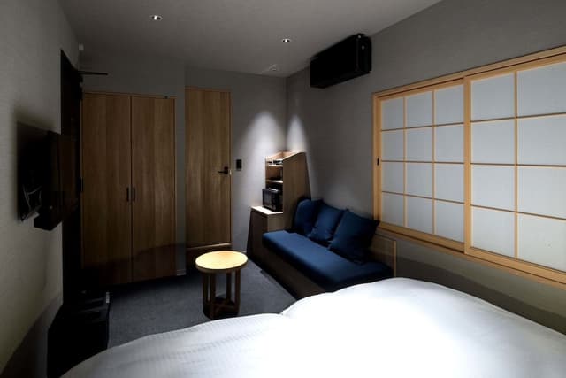 [101] Hollywood Twin Room