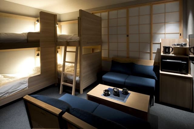 [102] Quadruple Room