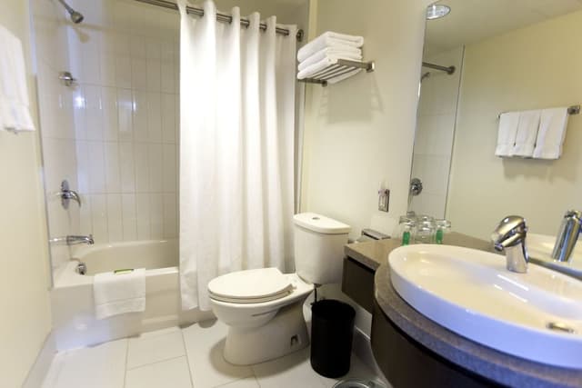 One Bedroom Suite, International House