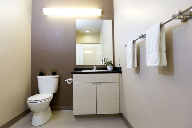 One Bedroom Dormitory Apartment, Yamnuska Hall
