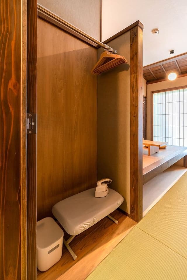 Deluxe Room, Multiple Beds, Ensuite, Courtyard View