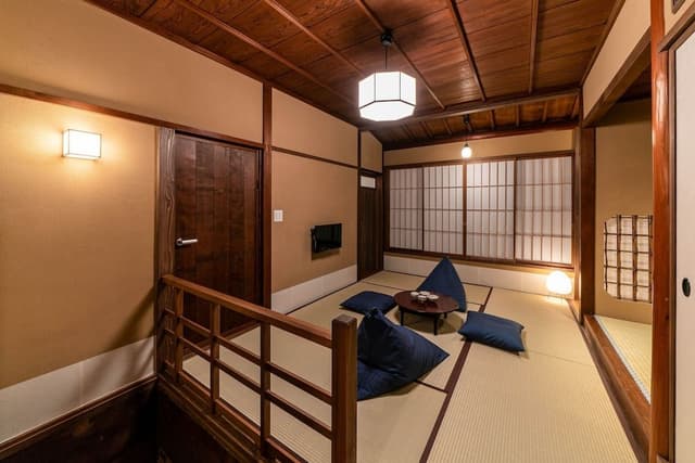 Traditional Quadruple Room, Non Smoking, Private Bathroom