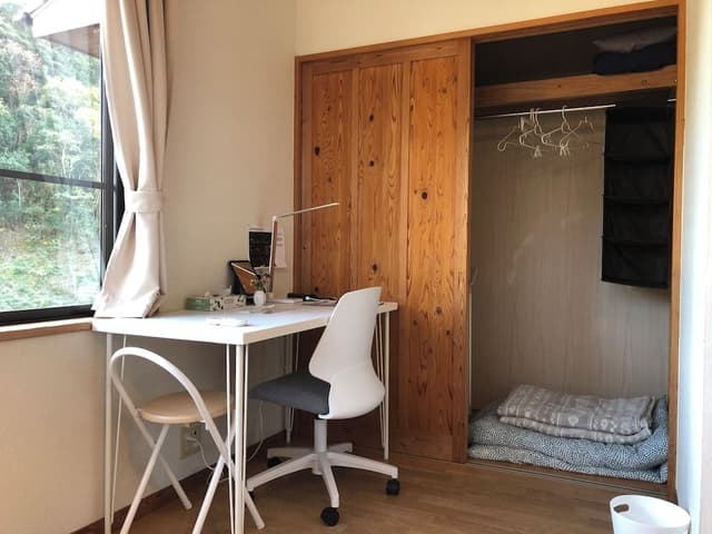 Basic Twin Room, 2 Twin Beds, Non Smoking, Hill View