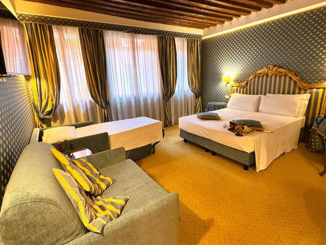 Deluxe Triple Room