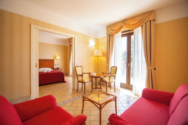 Deluxe Double Room, 1 Double or 2 Twin Beds, Balcony, Sea View