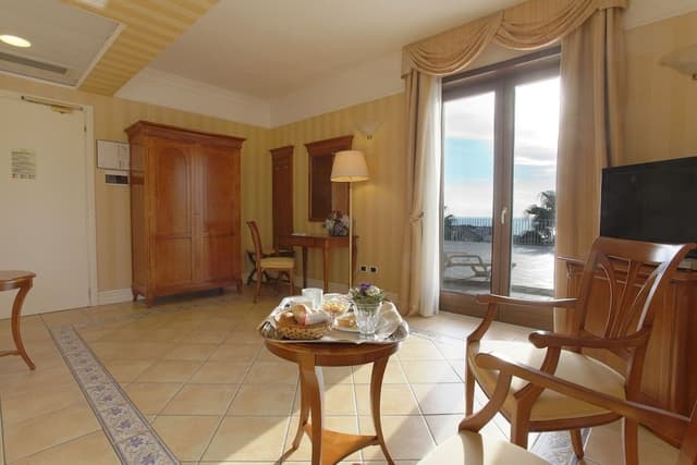 Deluxe Double Room, 1 Double or 2 Twin Beds, Balcony, Sea View