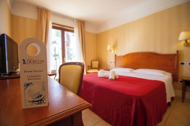 Deluxe Double Room, 1 Double or 2 Twin Beds, Balcony, Sea View