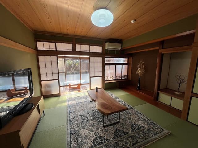 Basic House