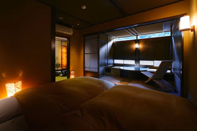 Japanese/Western Style Room with Open-Air Bath [Semi-Suite Yamabiko]