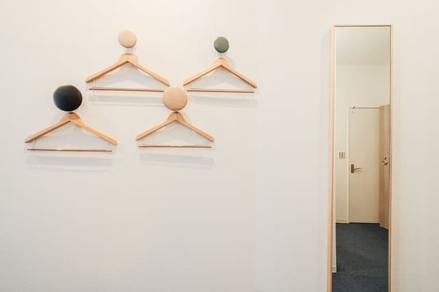 Connecting Room