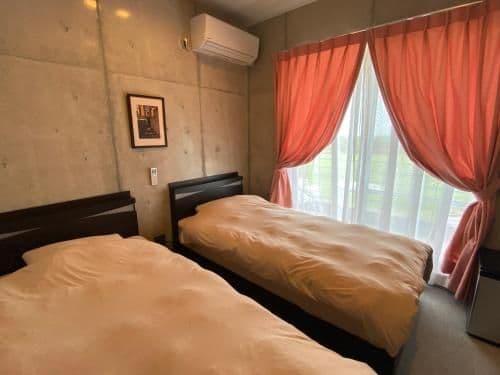 Twin Room with Bathroom