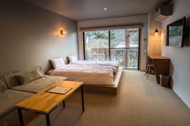 Twin Room, Private Bathroom