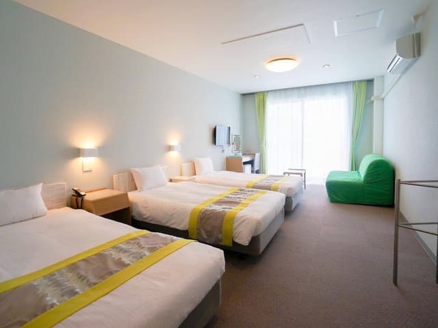 Triple Room