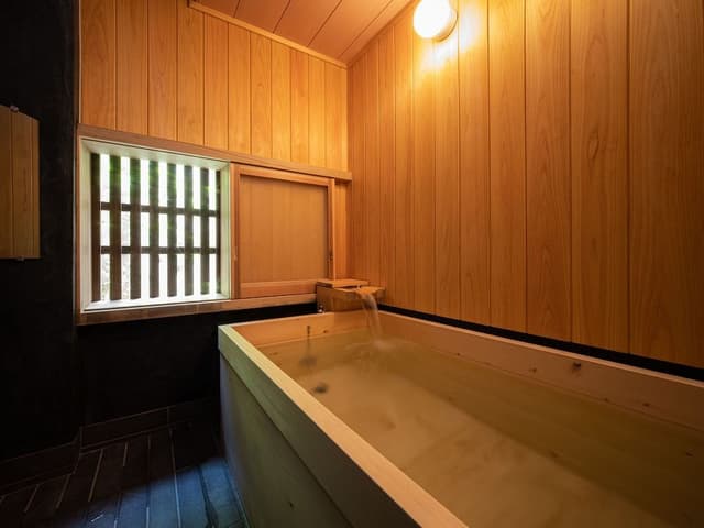 Private Vacation Home, HISA